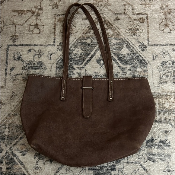 Roots Handbags - Classic Brown Tote Bag - Versatile Everyday Carry